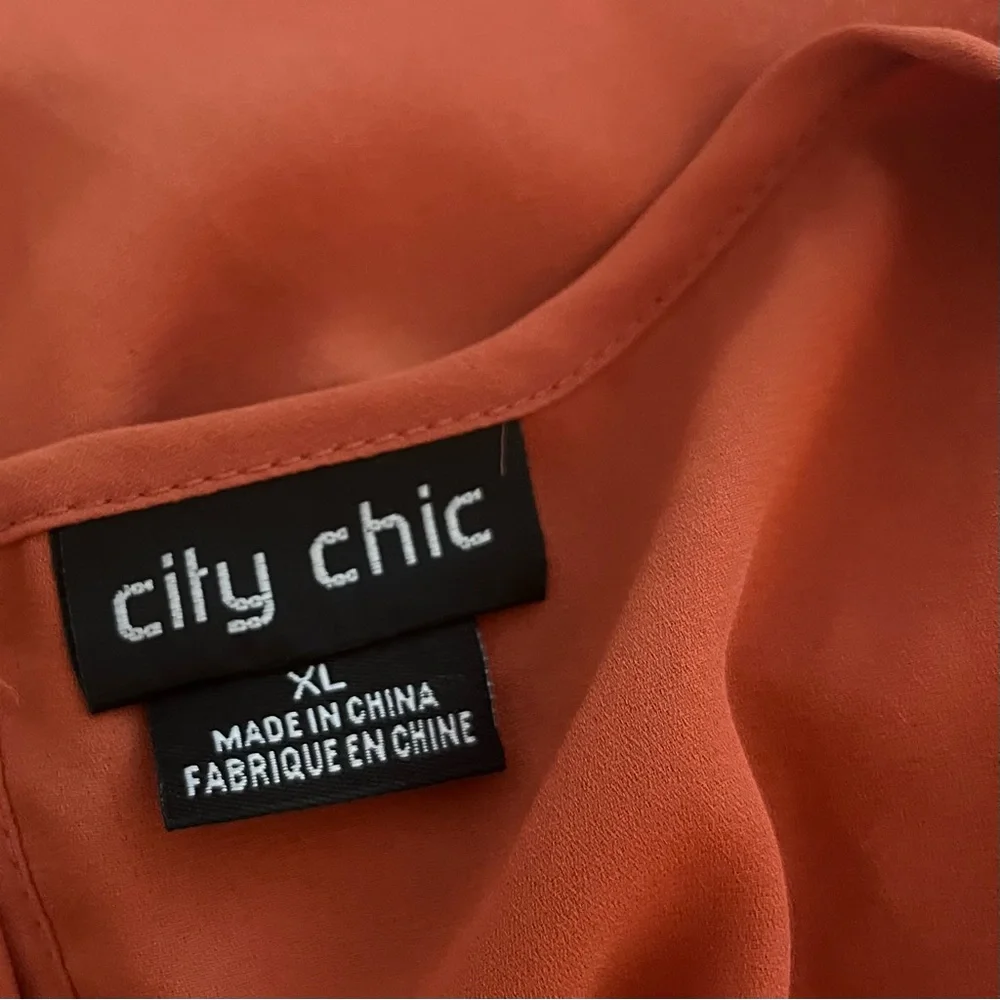 City Chic High-Low Cold Shoulder Chiffon Tunic Plus Size 22 - Picture 3 of 5